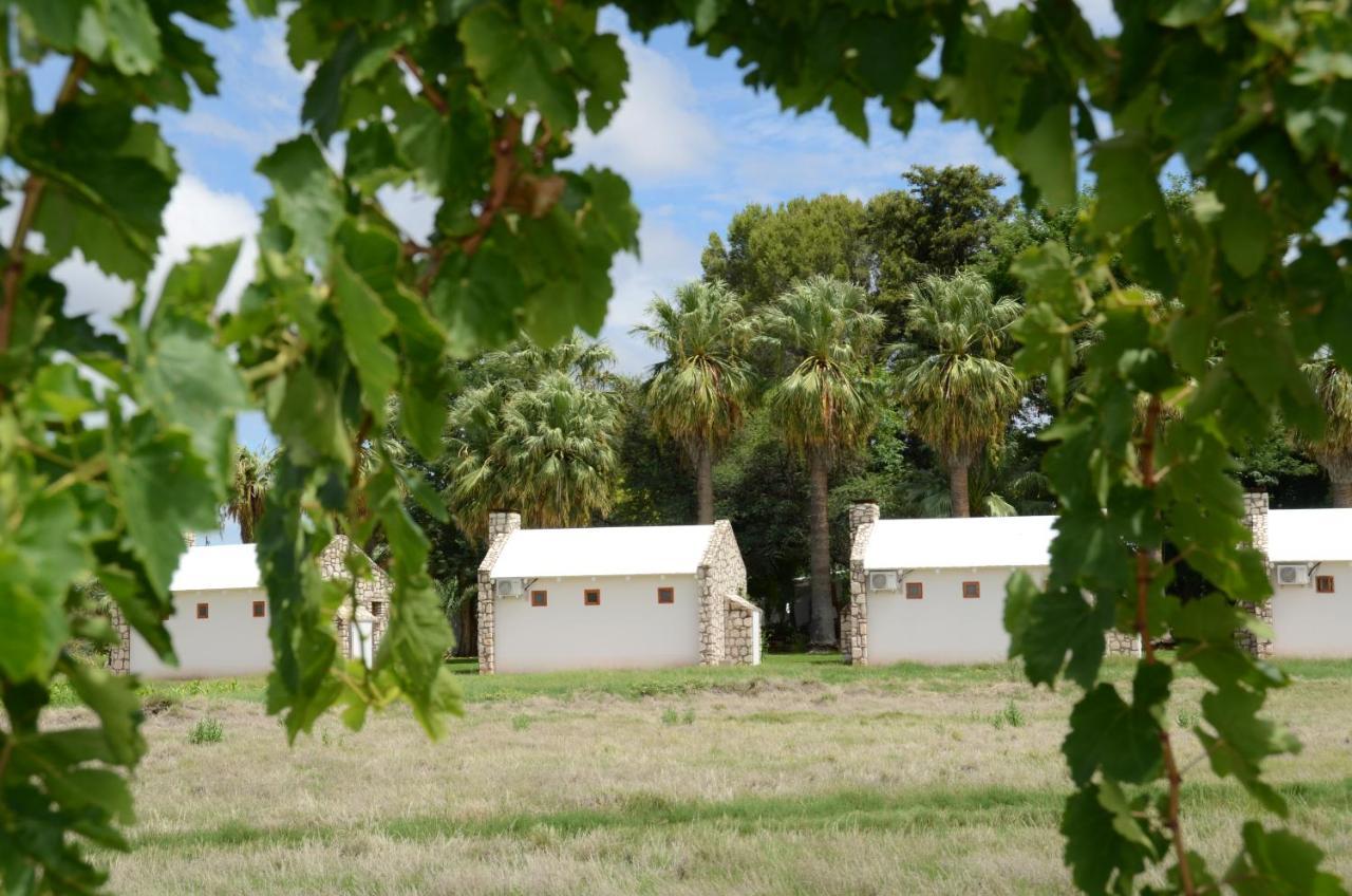 Kalahari Farmhouse Campsite Stampriet ภายนอก รูปภาพ